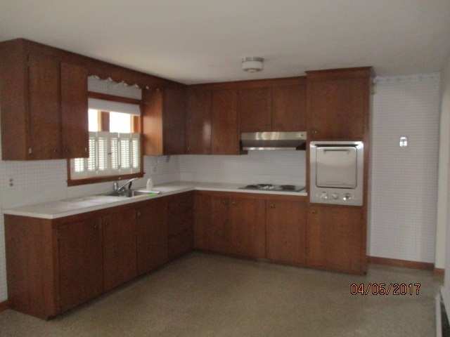 Normal 1495230096 158 Grand Kitchen
