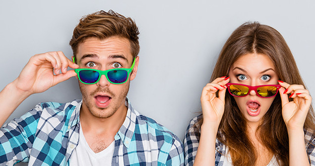 The Ultimate Guide to Top-Notch Airbnb & VRBO Listings Surprised man and woman in glasses with open mouth