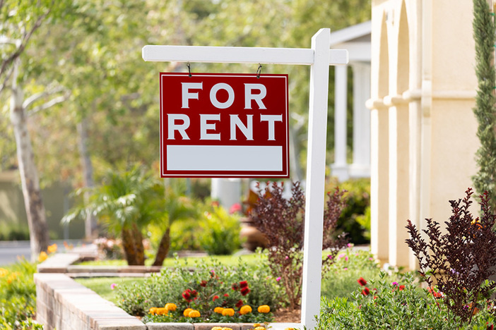 A First-Time Landlord’s Guide to Setting Rent on a Property rent-sign-front-yard