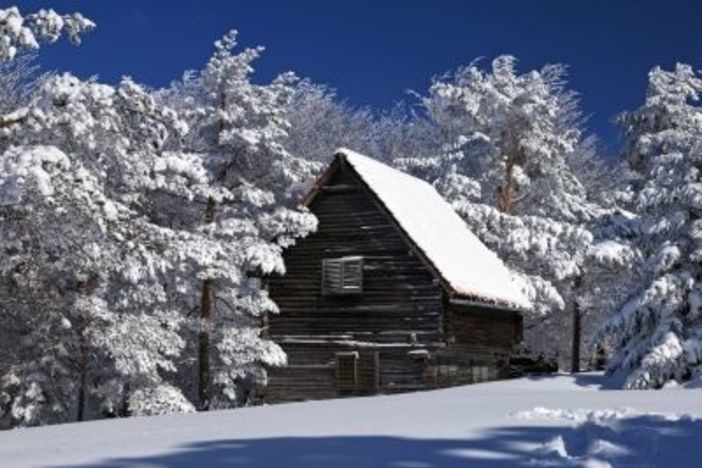 Overcoming the Winter Blues: 5 Reasons To Be Excited About Real Estate Investing This Winter