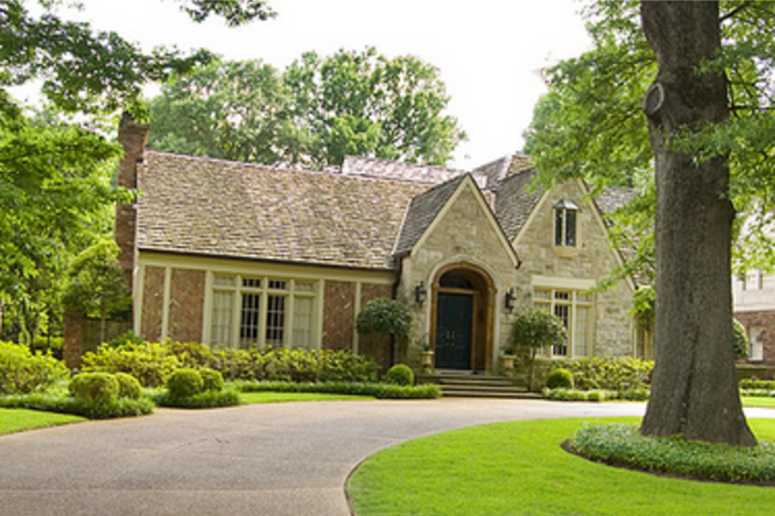 2 Simple Ways To Ensure Repeat Clients in The Real Estate Investment Business Customer Service
