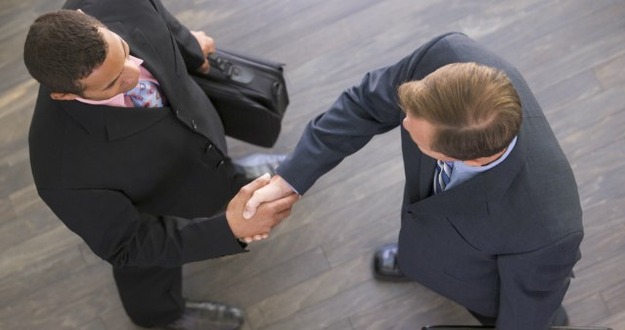 Why Every Investor Should Treat Real Estate Like a Business, Not a Hobby real_estate_business_professionalism