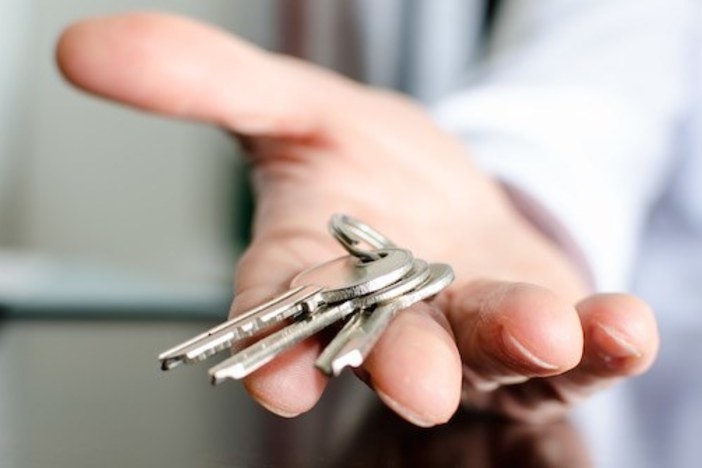 Every Landlord Should Hire a Leasing Agent: Here’s Why hire-leasing-agent