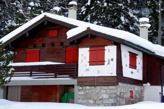 Long Term vs. Short Term Vacation Rentals: Which Strategy is Better for Investors? long-term-or-short-term-rental