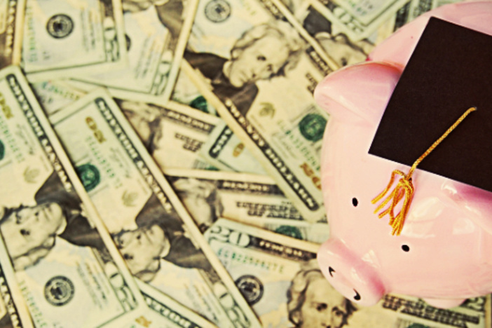 Real Estate News Roundup: How $1.3 Trillion Student Debt Affects the Economy, Chinese Billionaire: China Faces “Biggest Bubble in History” student-loans-news