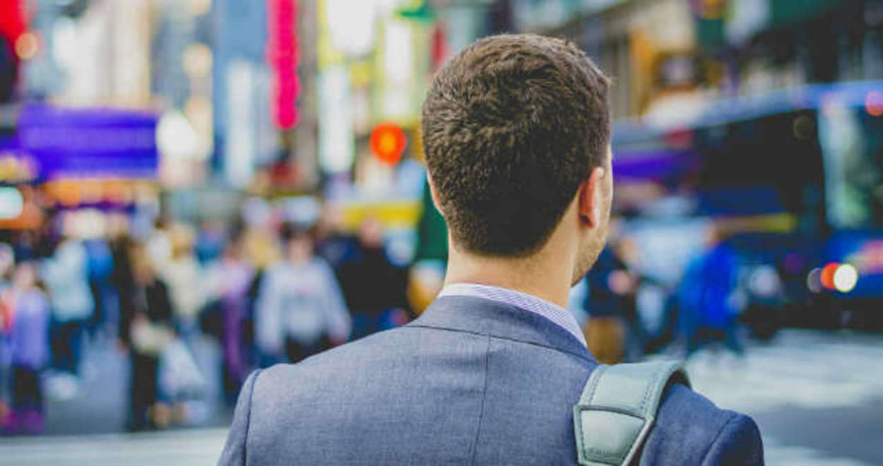 9 Ways to Maximize Your Investing Efforts While Working a Full-Time Job succeed-vs-fail