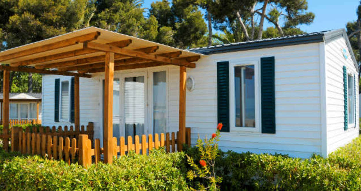Should I Invest In Mobile Home Singlewides Or Doublewides? mobile-home