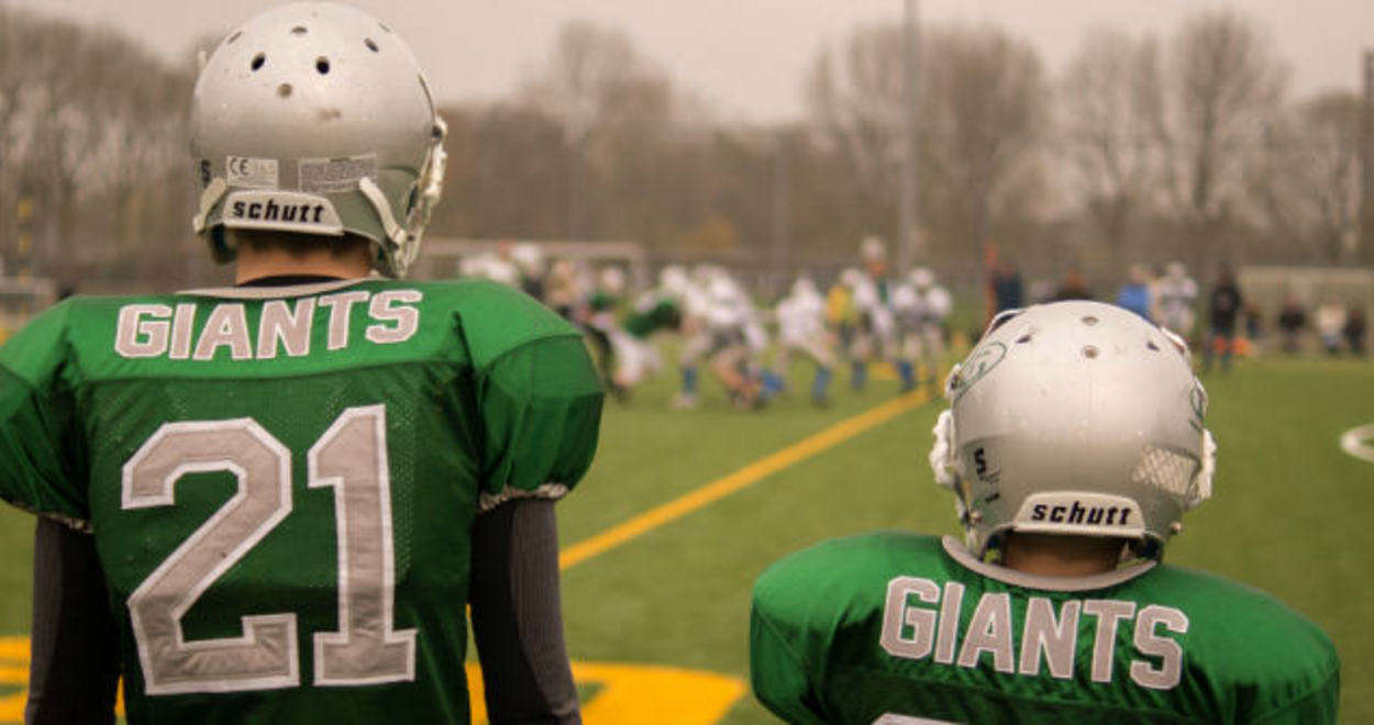 7 Small Things You Can Do to Boost Team Strength boost-team-performance