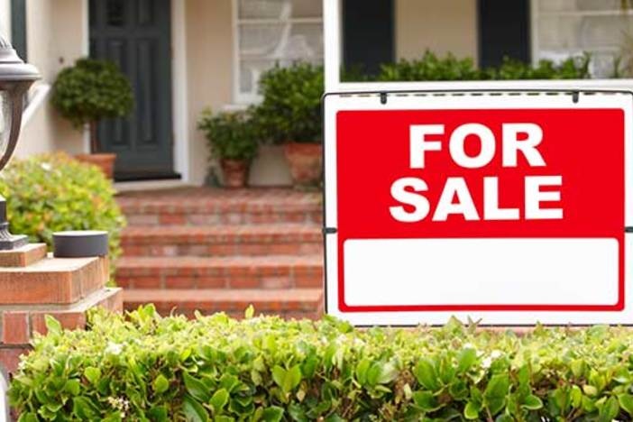 4 Reasons You Should Sell That Investment Property sell-property